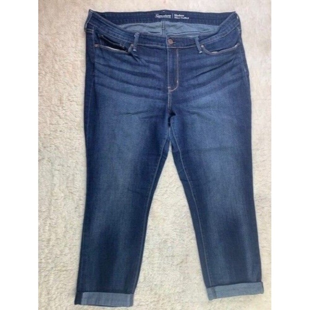 Levi Signature Size 20 Womens Jeans Modern Slim Cuffed High Rise Dark Wash Crop